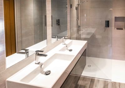 loft conversion Osterley: bathroom interior design