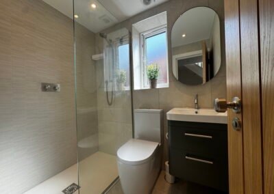 En suite bathroom in a Windsor rear dormer loft conversion
