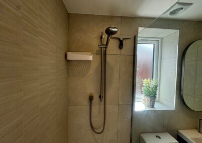 En suite bathroom in a Windsor rear dormer loft conversion