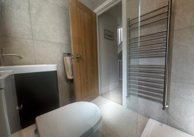 En suite bathroom in a Windsor rear dormer loft conversion