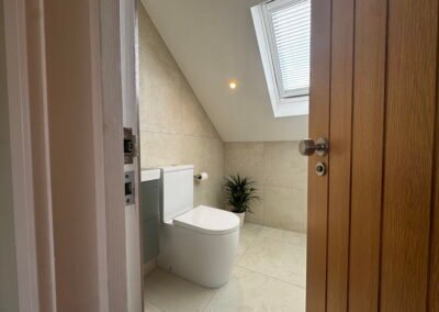 En suite bathroom in a Windsor rear dormer loft conversion