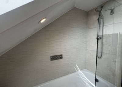 En suite bathroom in a Windsor rear dormer loft conversion